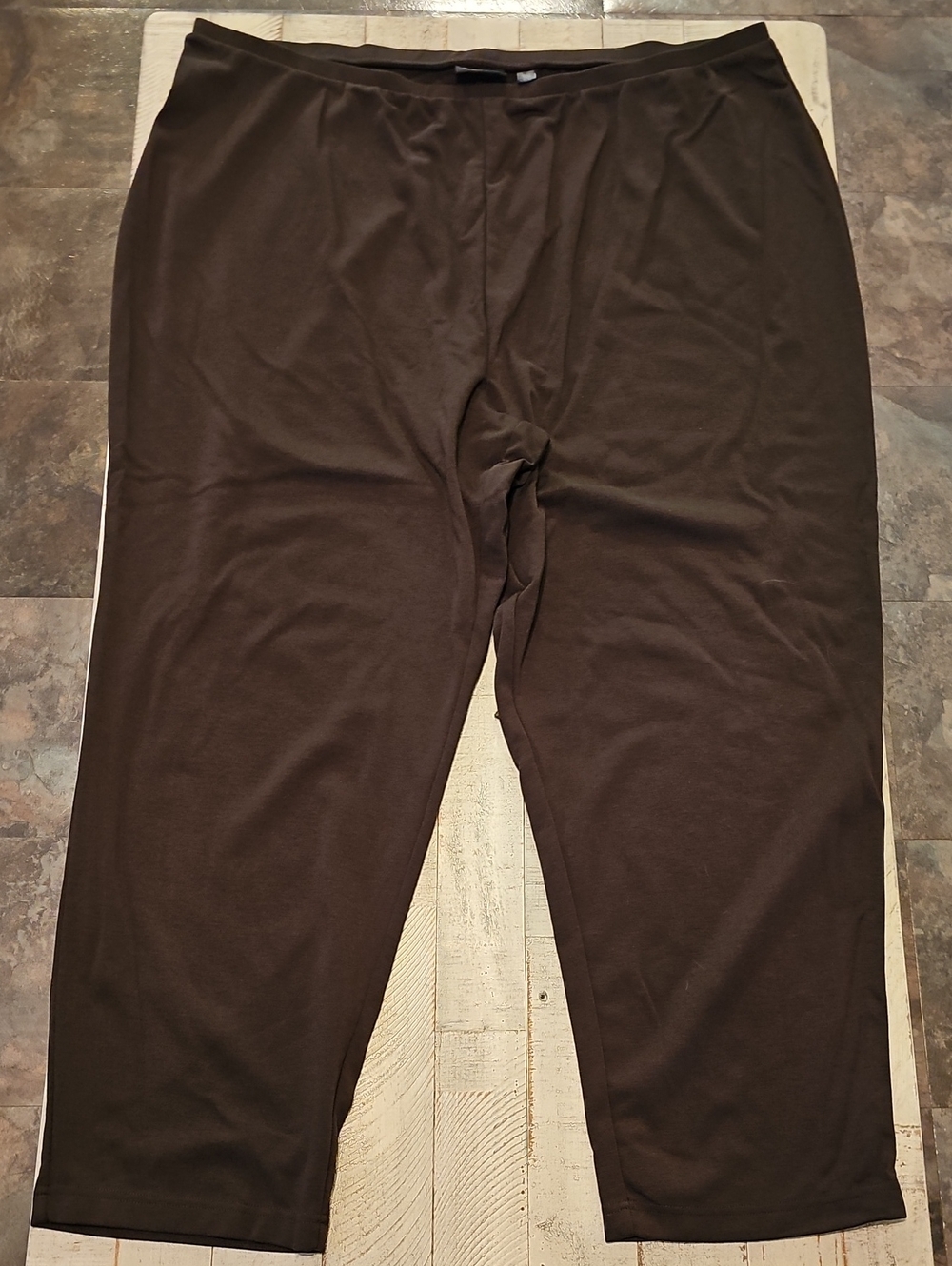 Avenue Stretch Pull-on Brown Straight Leg Pants